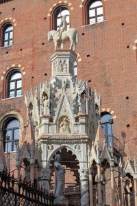 Die Scaliger-Gräber. Grab von Cansignorio. Gotisches Denkmal von Italian School