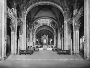 Ansicht des Kirchenschiffs in Richtung Apsis, ca. 1120 von Italian School