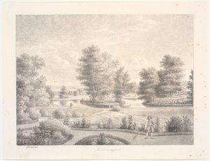 Sanderumgaards Garten mit bewaldeter Insel. Im Vordergrund ein Mann mit Rechen