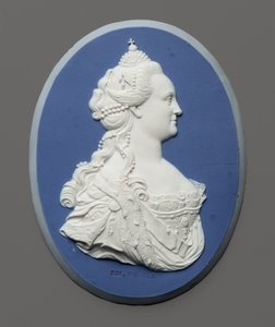 Porträtmedaillon von Kaiserin Katharina II. von Russland, ca. 1775 von J. and Bentley Wedgwood