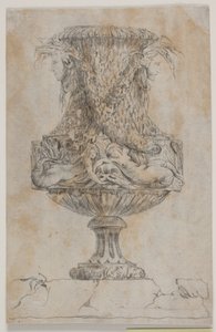 Prydvase mit zwei Köpfen und zwei Wassernymphen. Kopie nach Pl. 20 in der Suite der 1746 von Saly gezeichneten Vasen. "Vasa a se inventa..." von Jacques Francois Joseph Saly