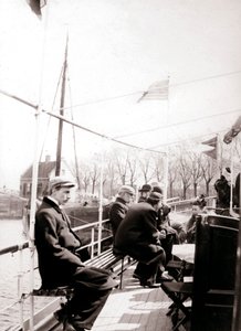 Bootspassagiere, Broek, Niederlande, 1898