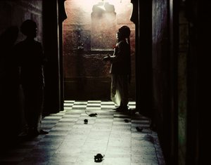 Heilige Ratten bewohnen den Karni Mata Tempel der hinduistischen Göttin Bhagwati Karniji in Deshnoke, Rajasthan, Indien