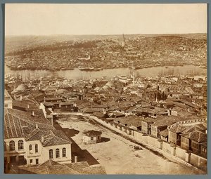 "Pera und Galata" [Istanbul. Stadtpanorama - Blick auf die Stadtteile Pera und Galata] von James Robertson