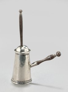 George-II-Spielzeug-Schokoladenkanne, ca. 1730 von James Slater