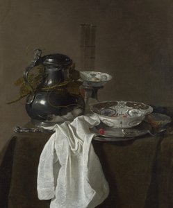Stillleben mit einem Zinnkrug und zwei Ming-Schalen, 1651