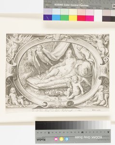 Venus auf ihrer Couch, während Eros seinen Köcher mit Pfeilen füllt von Jan Saenredam