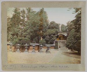 Eingang zum Tempel des 7. Shogun, Shiba Park, Tokio, Japan von Japanese Photographer
