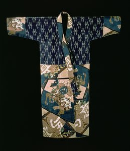 Jungen-Nagajuban unter Kimono mit einem Design von geschmückten Pferden, Showa-Periode, vor 1950