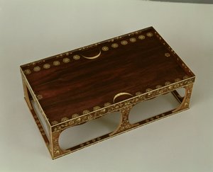 Fußschemel, mit Elfenbeineinlage, Nara von Japanese School