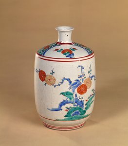 Kakiemon-Flasche mit Blumendekoration, Edo-Periode, ca. 1660