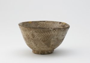 Teeschale im Hori-Mishima-Stil, Edo-Periode, spätes 17.-18. Jahrhundert von Japanese School