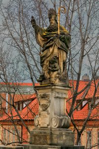 Statue des Heiligen Augustinus von Hippo auf der Karlsbrücke von Jeronym (1632 1709) Kohl