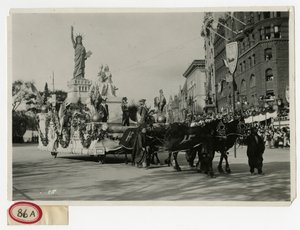 Historischer Paradewagen Nr. 53: Freiheitsstatue von Jessie Tarbox Beals