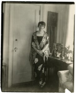 Mrs. Emily Post, Etikette, um 1926-28