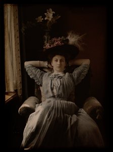 Frau im Stuhl von Johannes Hendrikus Antonius Maria Lutz