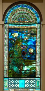 Pfauen und Pfingstrosen II von John La Farge