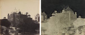 Taj Mahal, Rückansicht des Ruhehauses, mit Figur