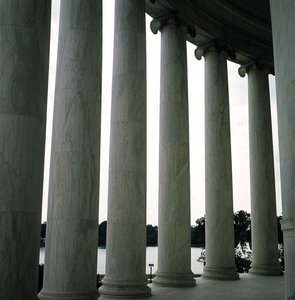 Detail der Kolonnade, gebaut 1938-43 (Foto) von John Russell Pope