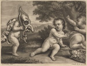 Kinder spielen mit einer Maske