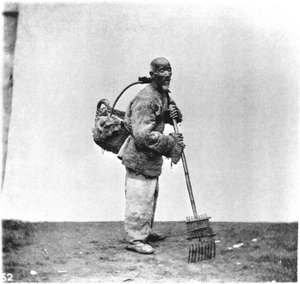 Eine Tageszeitung in China um 1870 (Foto) von John Thomson