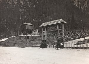 Album "Meine weltkriegs - Erinnerungen Südwestfront (Kärnten, Italien, Südtirol) 31/03/1915-12/11/1918 - Josef Zohles Wien": Militärfriedhof in Seisse