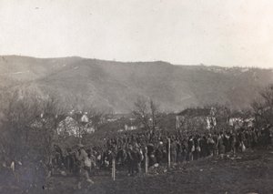 Album "Meine Weltkriegs-Erinnerungen Südwestfront (Kärnten, Italien, Südtirol) 31/03/1915-12/11/1918 - Josef Zohles Wien": Gefangene von Josef Zohles
