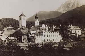 Album "Meine Weltkriegs-Erinnerungen Südwestfront (Kärnten, Italien, Südtirol) 31/03/1915-12/11/1918 - Josef Zohles Wien": Blick auf Toblach nach dem Bombardement von Josef Zohles
