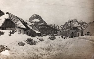 Album "Meine Weltkriegs-Erinnerungen Südwestfront (Kärnten, Italien, Südtirol) 31/03/1915-12/11/1918 - Josef Zohles Wien": Blick auf Cave del Predil von Josef Zohles
