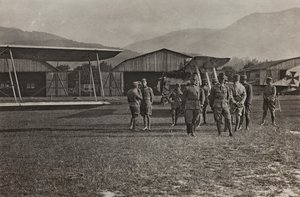Album "Meine Weltkriegs-Erinnerungen Südwestfront (Kärnten, Italien, Südtirol) 31/03/1915-12/11/1918 - Josef Zohles Wien": Flugplatz von Josef Zohles