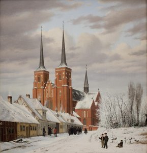 Straße in Roskilde. Im Hintergrund die Kathedrale von Jørgen Roed