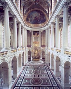 Innenansicht der Kapelle, begonnen 1699 und vollendet von Robert de Cotte im Jahr 1710