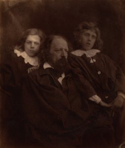 Alfred Tennyson mit seinen Söhnen von Julia Margaret Cameron