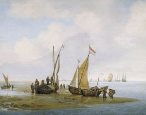 Muschelfischen, drei niederländische Fischerboote am Ufer, eines davon hat das Segel gehisst, und Gruppen von Fischern sind damit beschäftigt, Boote zu warten und zu entladen, weiter unten am Strand tragen zwei weitere Körbe voller Muscheln