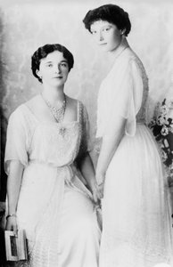 Großherzoginnen Olga und Tatiana von Russland, 1910er Jahre