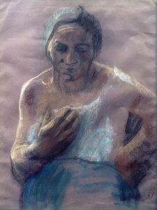 Arbeiterfrau mit Hand vor der Brust