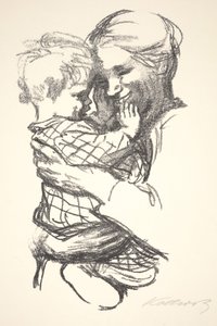 Mutter mit Kind in ihren Armen