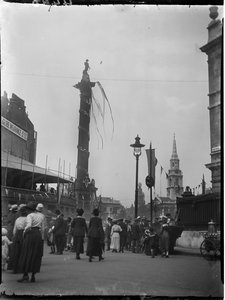 Trafalgar Square, St James, City Of Westminster, London von Katherine Jean Macfee