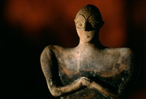 Keramikfigur eines Menschen; Nationalmuseum von Turkmenistan, Aschgabat, Artefakt. Oxus-Zivilisation, 2004