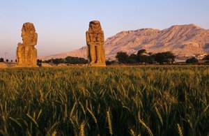 Kolosse von Memnon; Amenhotep III