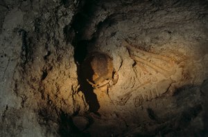Menschliche Überreste, Homul-Zentrum, Holmul, Guatemala, Maya, Francisco Estradabelli