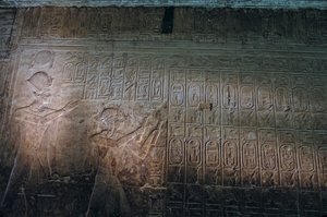 Älteste bekannte Königsliste, Tempel von Seti I in Abydos, Seti I erscheint stehend hinter Ramses