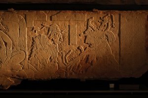 Tempel 21 Thronbank, Schnitzerei von König Akhal Mo Nab, Palenque, Mexiko, 2005 von Kenneth Garrett