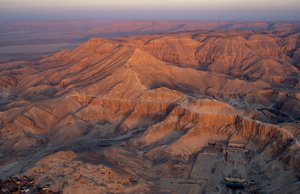 Tal der Könige; Ägypten; Qurna; Deir el-Medina, Hatschepsut, Neues Reich