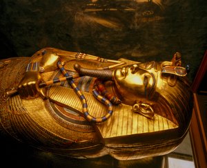 Tal der Könige, Goldener Sarg, Tutanchamun, der seine Mumie enthielt, Ägypten von Kenneth Garrett