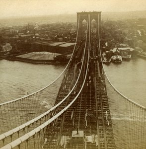 Brooklyn von einem der Türme der Hängebrücke, New York, USA