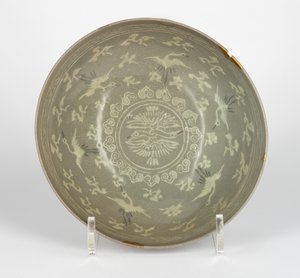 Schale mit Kranichen und Wolken, ca. 1150-1200 von Korean School