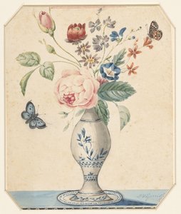 Vase mit Blumen und einem blauen Schmetterling