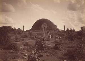 Gesamtansicht von Sanchi Tope von Norden