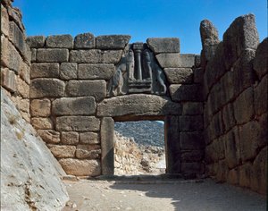 Das Löwentor: Stätte der antiken Stadt Mykene, auf dem Peloponnes (1500-1100 v. Chr.) Griechenland von Late Helladic Period Mycenaean